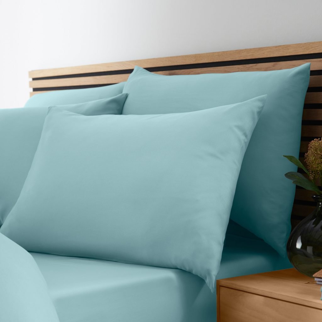 Catherine Lansfield So Soft Non Iron Standard Pack of 4 Pillowcases | Bed Sava