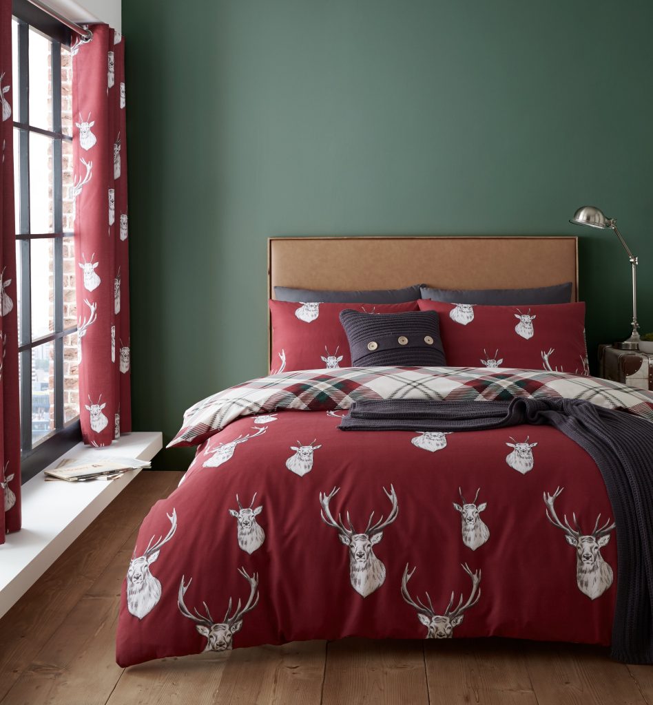 Catherine Lansfield Munro Stag Check Reversible  Duvet Cover Set with Pillowcases