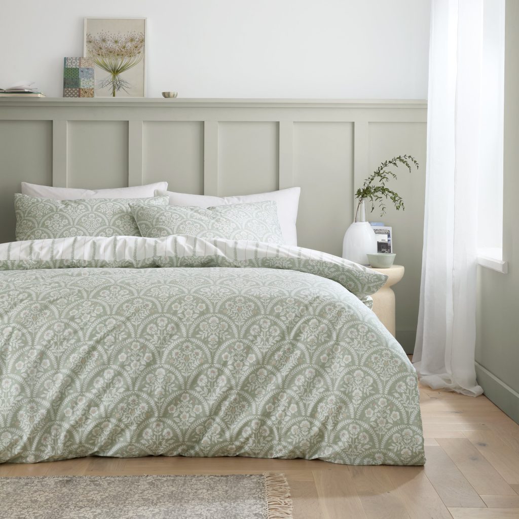 Bianca Scallop Floral 200 Thread Count Percale Duvet Cover Set