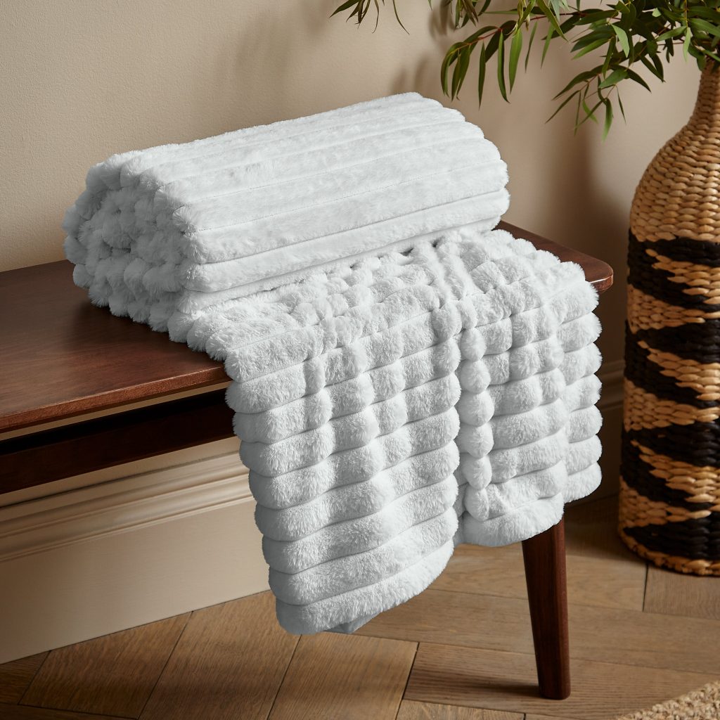 Catherine Lansfield Cosy Ribbed Faux Fur Soft Blanket Throw | Bed Sava