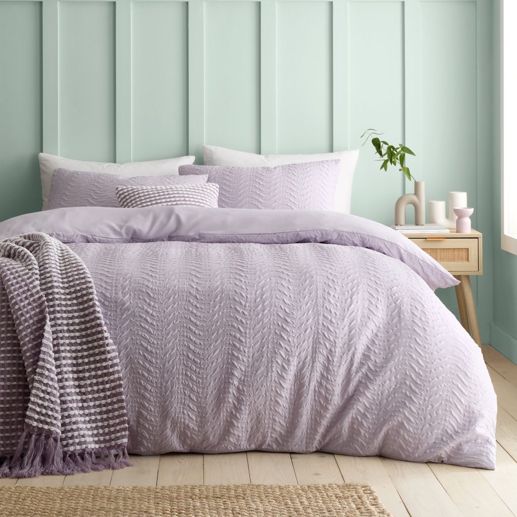 Catherine Lansfield Heatset Wave Duvet Cover Set with Pillowcases | Bed Sava