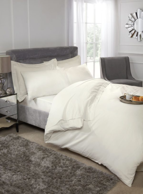 200 Thread Count Luxury Egyptian Cotton Pillowcase Pair | Bed Sava