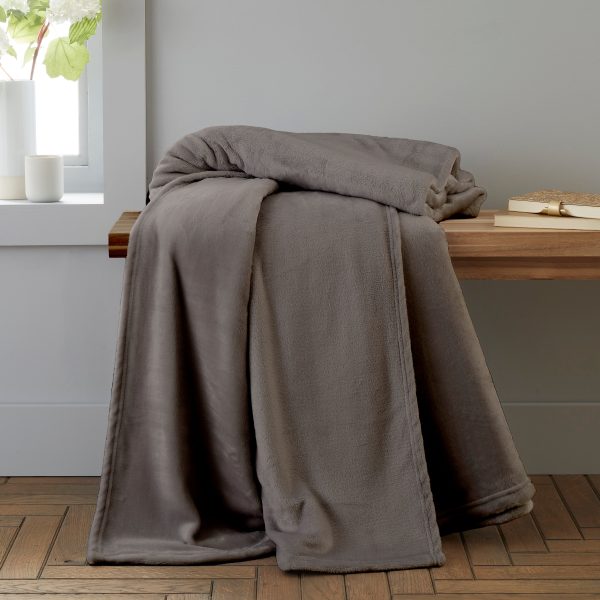 Catherine Lansfield Raschel Velvet Touch Blanket Throw | Bed Sava