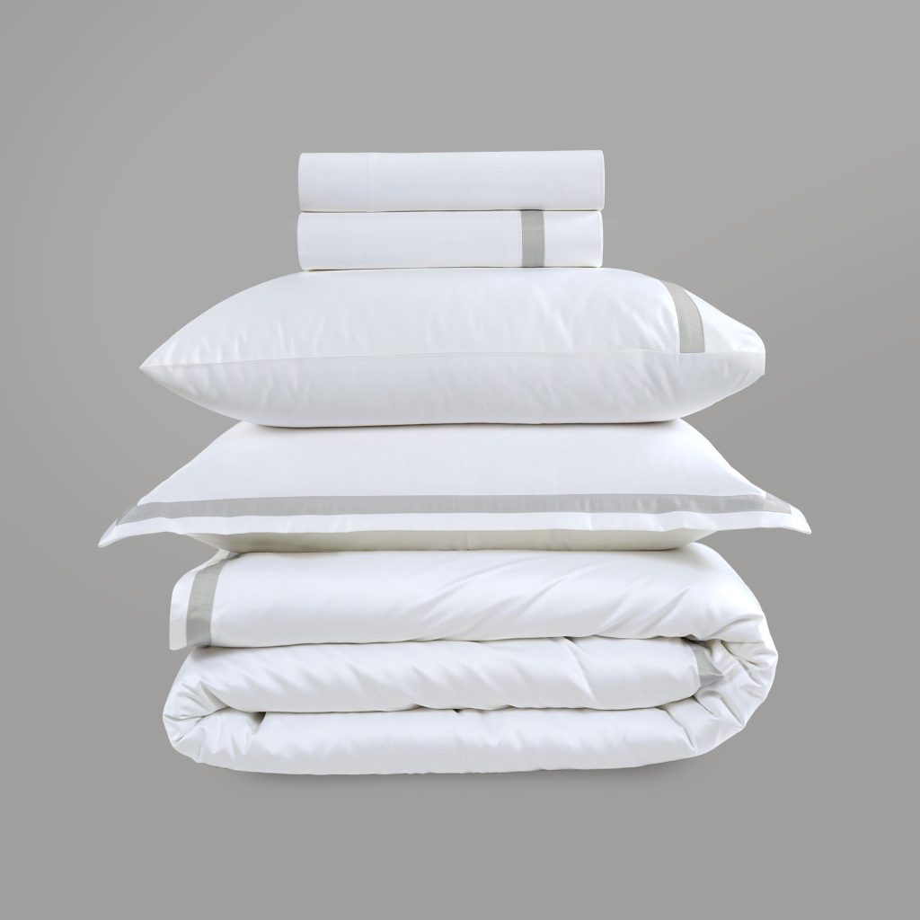 800 Thread Count Egyptian Cotton Heiress Bedding Set - White and Lunar Grey, Super King / White and Lunar Grey