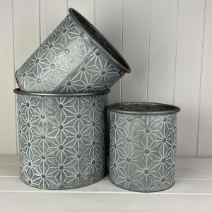 Embossed Daisy Designed Planters Set of 3 | Bed Sava