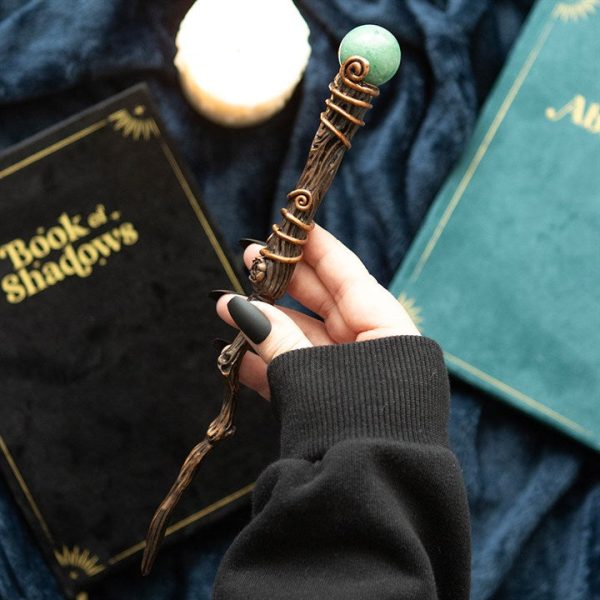 Abundance Green Aventurine Crystal Wand with Pouch | Bed Sava