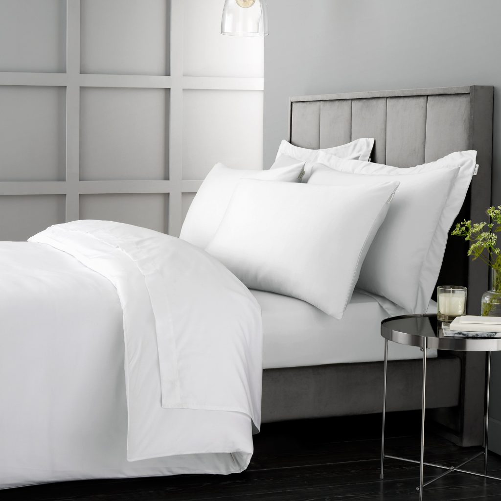 Bianca 400 Thread Count Cotton Sateen Double Duvet Cover Set with Pillowcase | Bed Sava