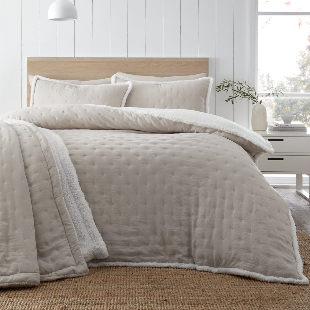 Catherine Lansfield Cosy Nori Soft Sherpa Duvet Cover Set with Pillowcases | Bed Sava