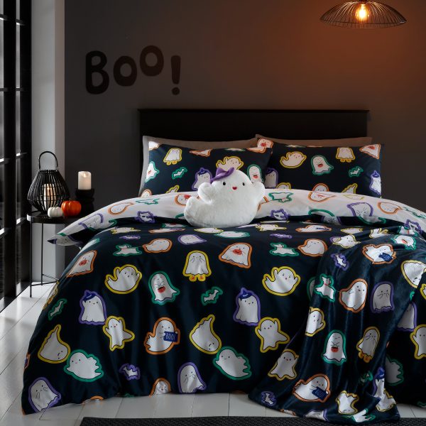 Catherine Lansfield Halloween Ghosts Cosy Fleece Blanket Throw | Bed Sava