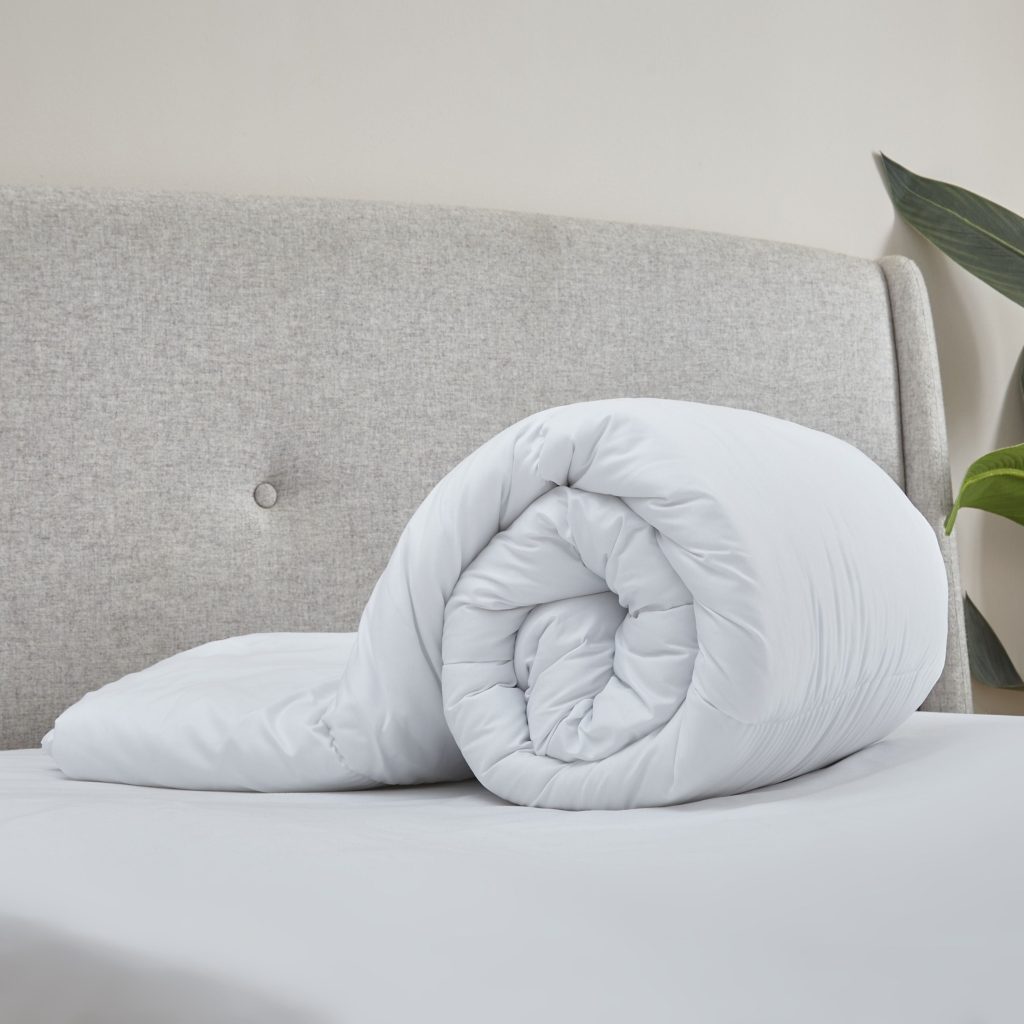 Catherine Lansfield So Soft Hollowfibre 15 Tog Duvet | Bed Sava