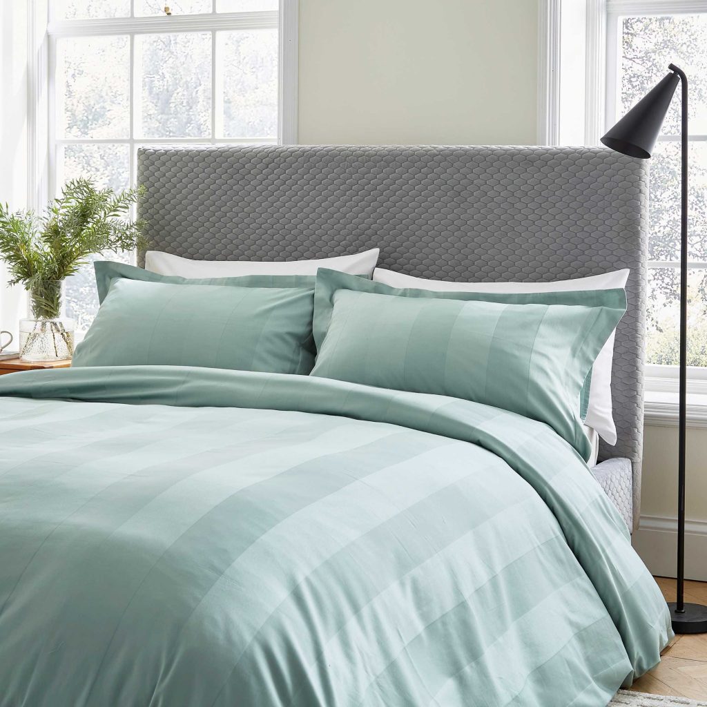Bedeck of Belfast Fine Linens Serra Double Duvet Cover SET, Celadon