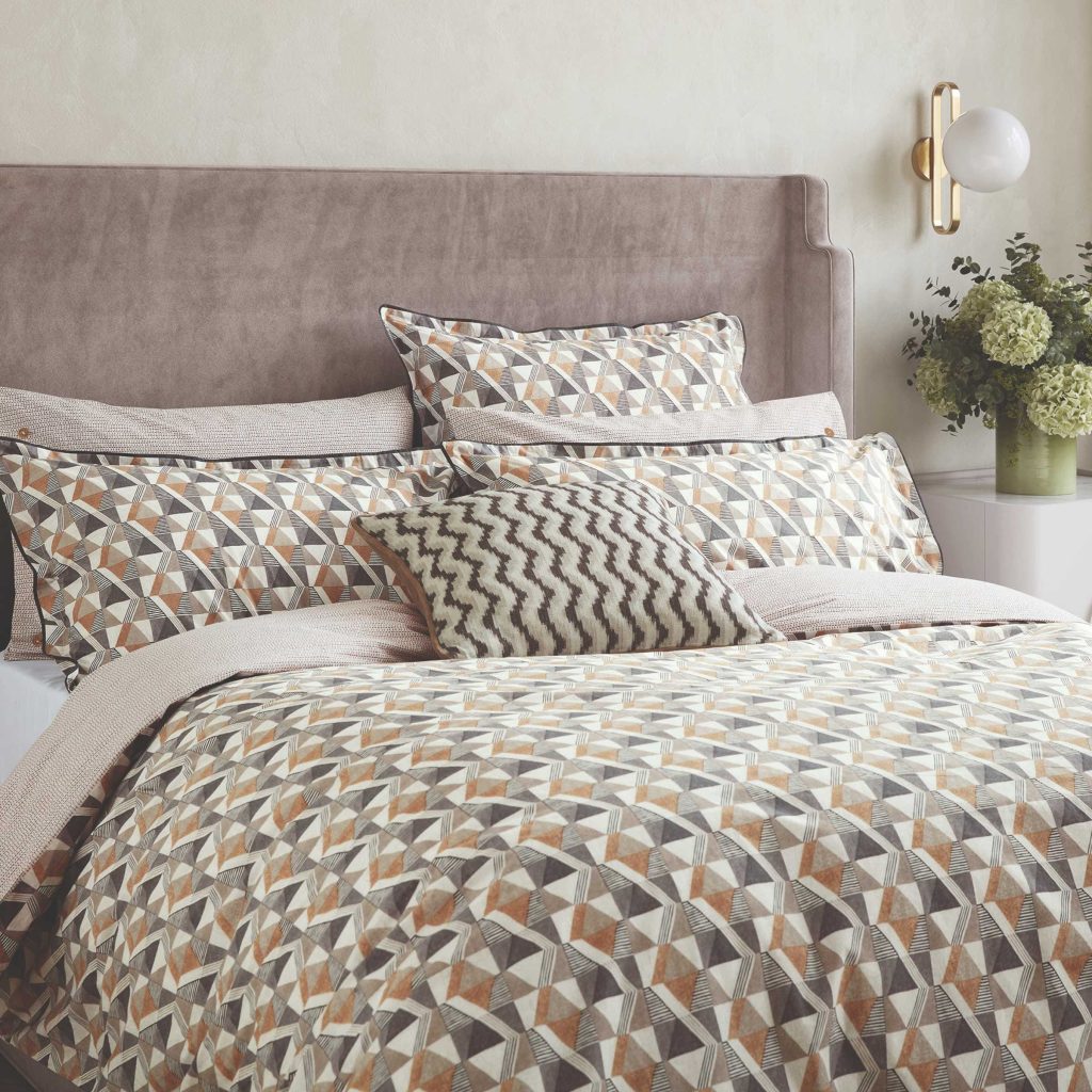Bedeck of Belfast Harun Super Kingsize Duvet Cover SET, Charcoal & Tan
