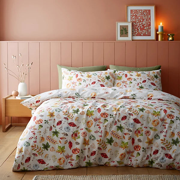 Catherine Lansfield Autumn Pumpkins Reversible Duvet Cover Set with Pillowcases