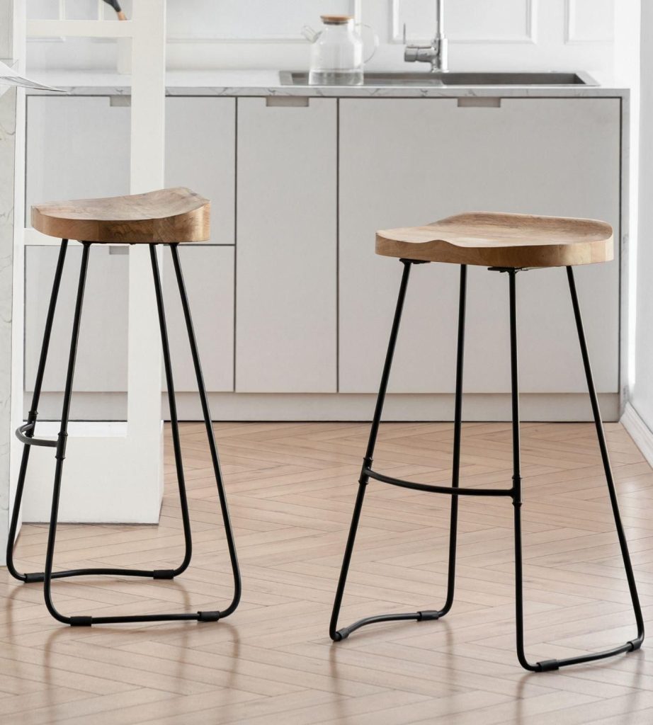 'Lara' Set of Two Saddle Seat Kitchen & Breakfast Bar Stools: Handmade Armless Mango Wood Bar Stool with Black Legs for Dining Room