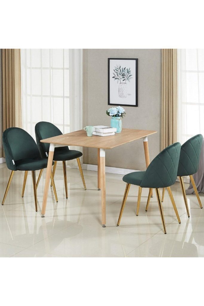 'Lucia Halo' Dining Set with a Table and 4 Chairs
