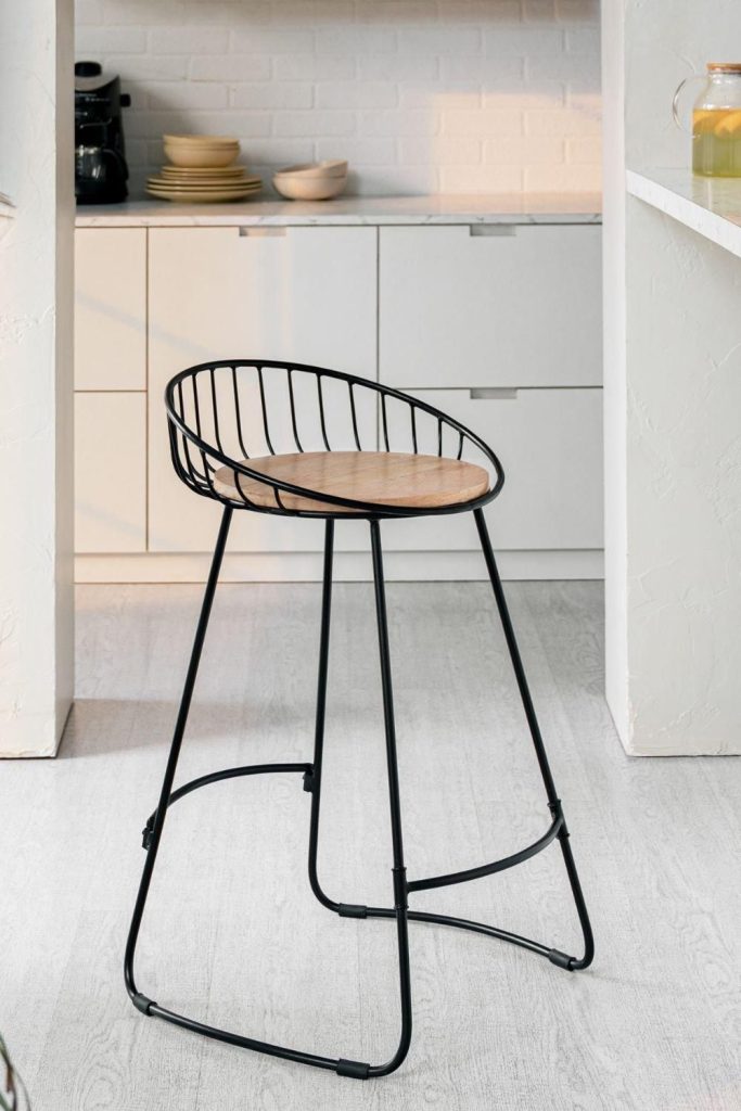 'Tegan' Armless Breakfast Kitchen Dining Handmade Counter Height Barstool Mango Wood Bar Stool With Black Footrest and Black Leg Barstool Chair