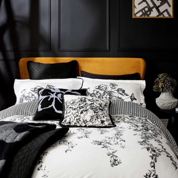 Ted Baker Elegance Floral Border Kingsize Duvet Cover SET Mono | Bed Sava