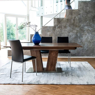 Walnut Extending Dining Table Skovby 39 lacquer finish